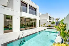 Exclusive | Sunrise | 5 Beds Plus Maids