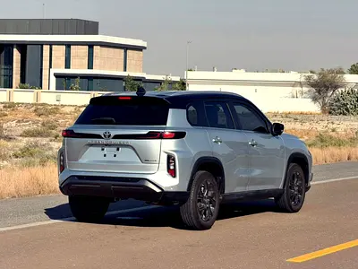 2025 Toyota URBAN CRUISER 照片 10