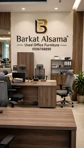 Used Office Desk and Ergonomic Chairs Set - Barkat Alsama