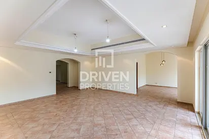 Exceptional Townhouse | Rare to Market | Vacant
