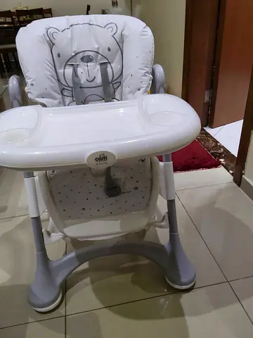 Baby feeding chair