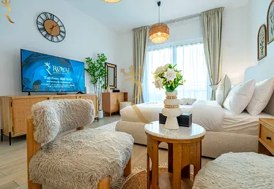 Elegant Studio | Luxe Yas Island | 20% Off