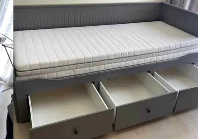 IKEA hemnes sofa come daybed frame with two IKEA mattress like new condition