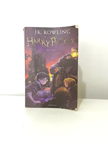 Harry Potter and the Philosopher's Stone - Paperback (used)