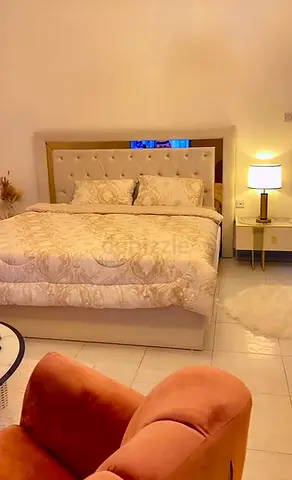 العين