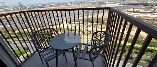 Fully Furnished 2 bed | Kitchen Equipped | Higher Floor