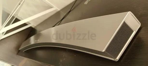 Samsung.Curved Bluetooth Soundbar Speaker — Good Working Condition