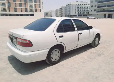 2000 Nissan SUNNY thumbnail 3