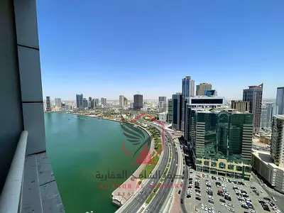 اجمل اطلالة بحرية مع باركن مجاني + جيم ومسبح مجانا مع غرفة غسيل + ستور مساحة وساعة تشطيب ممتاز للايجار في المجاز 3