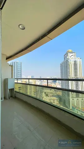Large 2 Bedroom Apartment for Sale | Vacant | Parking | Horizon Tower C