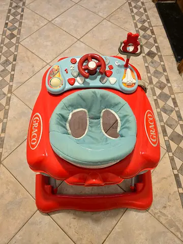 Graco baby walker with activity tray - good used condition