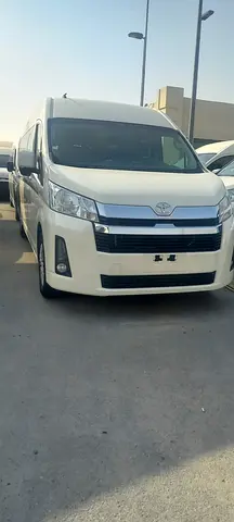 Toyota Hiace GL 2023 | GCC Specs | Low Mileage | Excellent Condition