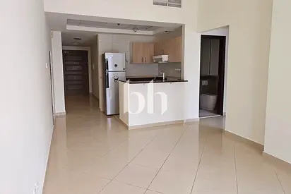 1BR | 2 Bathrooms | Semi-furnished
