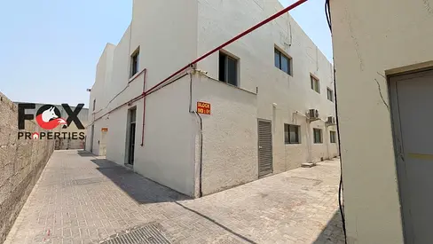 🏢 للايجار | سكن عمال مميز ومطابق لـ MOHRE في موقع استراتيجي – الصناعية 11 الشارقة