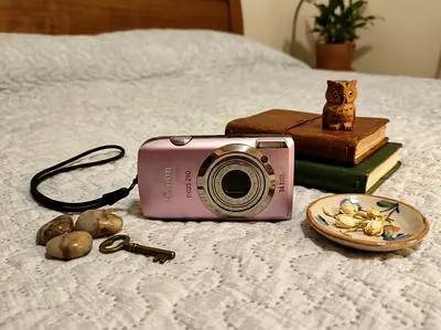 Canon IXUS 210 (Metallic Pink)