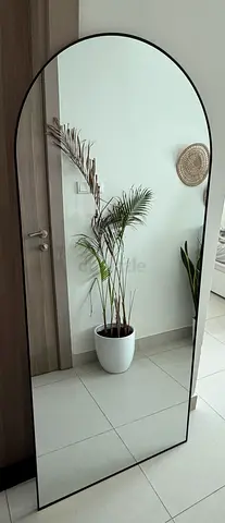 Full-Length Arched Floor Mirror with Black Frame - 180cm x 80cm