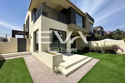 CORNER VILLA | VACANT | WELL MAINTAINED
