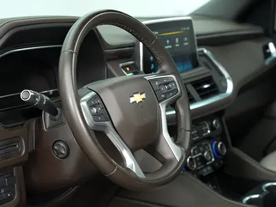 2023 Chevrolet SUBURBAN 照片 12