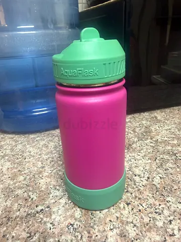 Stainless steel water bottle