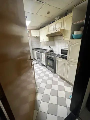 Bed Space for executive male