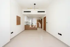 Vacant | Pool View | Middle Floor | Parking