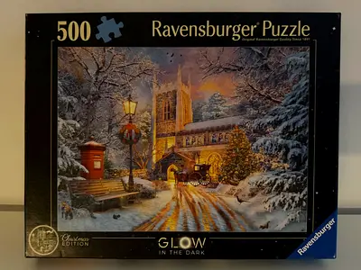 Ravensburger 500-piece Glow-in-the-Dark Christmas Puzzle
