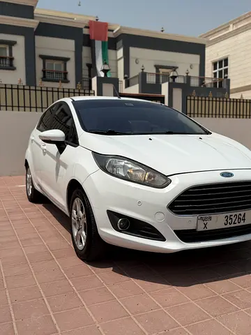 2013 FORD FIESTA 照片 2