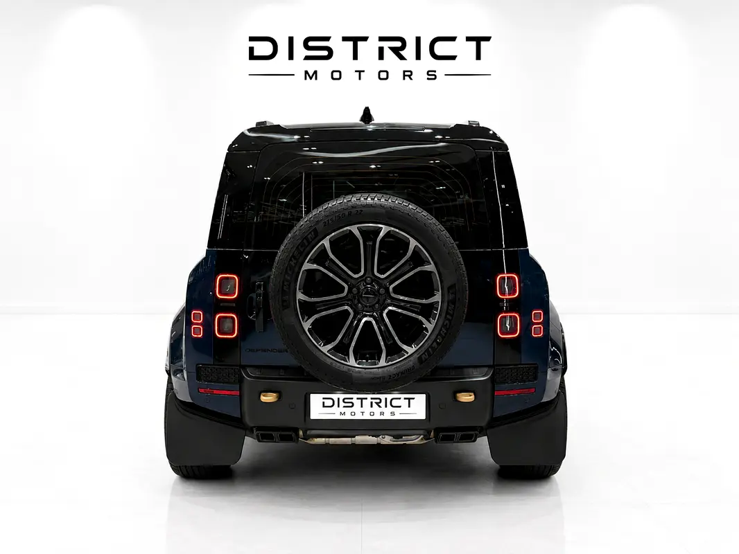 Land Rover Defender 2026