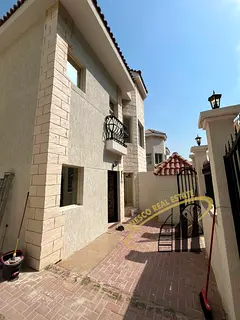 Private entrance, 3-bedroom villa / Prime location