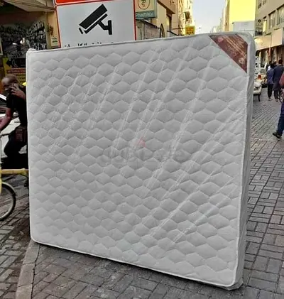 King size 180x200cm mattress. Same day delivery available