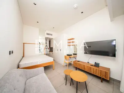 Vacant | High floor | Fully Furnished