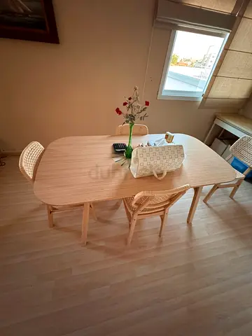 Light Wood Dining Table with Four Chairs