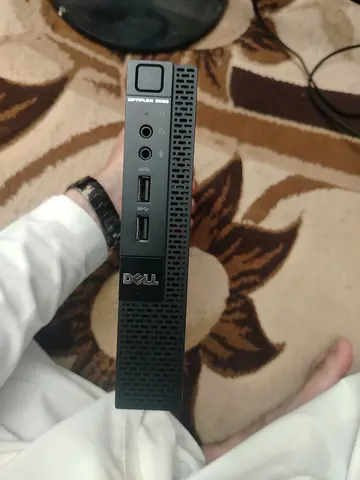 Dell OptiPlex 9020 Small Form Factor Desktop (Slim) - Front View