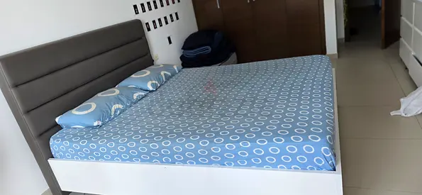 Queen bed for sale