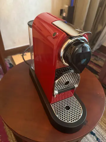 CitiZ & Milk Nespresso Coffee Machine for sale