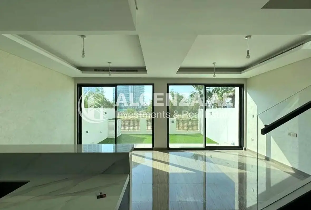 Brand New 4BR | Single Row | Full Golf View