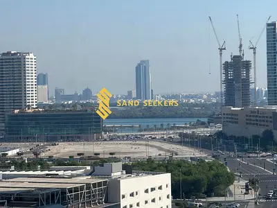 Vacant 1BR+Study | Spacious Layout | Prime Location