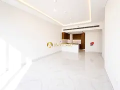 Chiller Free | Prime Location | Fitted Appliances