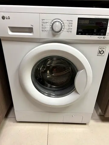 LG Washing Machine in EXCELLENT Condition 7kg