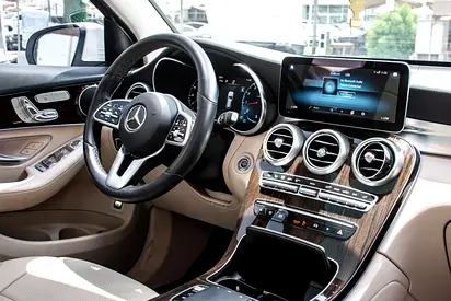 صورة 9 لـ 2022 Mercedes-BENZ GLC