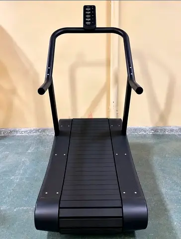 Curved Manual Treadmill — Non-Motorized Running Machine (Good Condition)