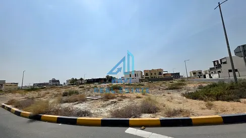 CORNER VILLA PLOT FREEHOLD FOR All NATIINAItY