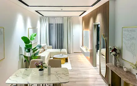 Fully Furnished | Upgraded | Flexible Cheques