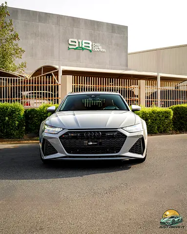 2021 AUDI RS6 — фото 12