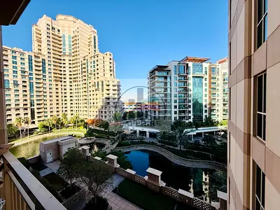 1 BR Apartment in The Views with Landmark View