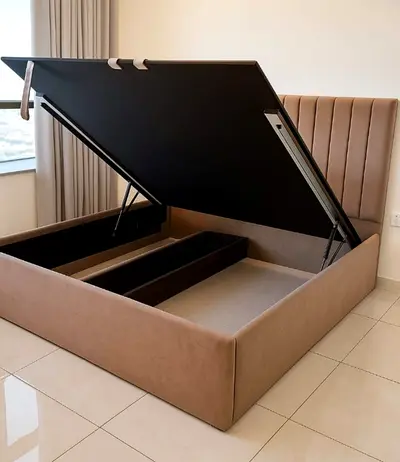 Brand new King size Hydrloic Storage bed with Mattress Available