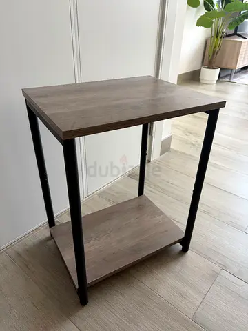 2-Tier Side Table with Wood Top and Black Metal Legs