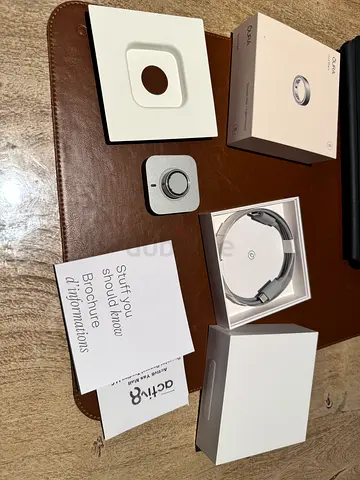 Oura Ring Gen2 (smart ring) with original box and charger - size 8 Brushed Silver