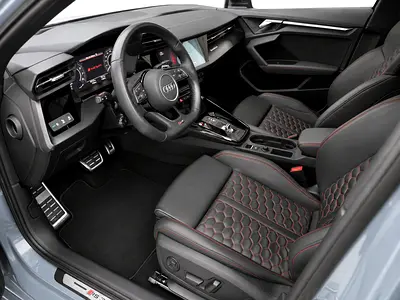 صورة 10 لـ 2021 AUDI RS3