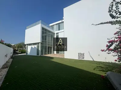 Freehold + 8,000 sq ft + 5 master bedrooms + swimming pool + parking area + garden + 20 minutes to Dubai